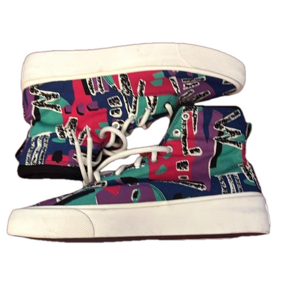 Men’s Converse Multiple Color Sneakers - Picture 2 of 8